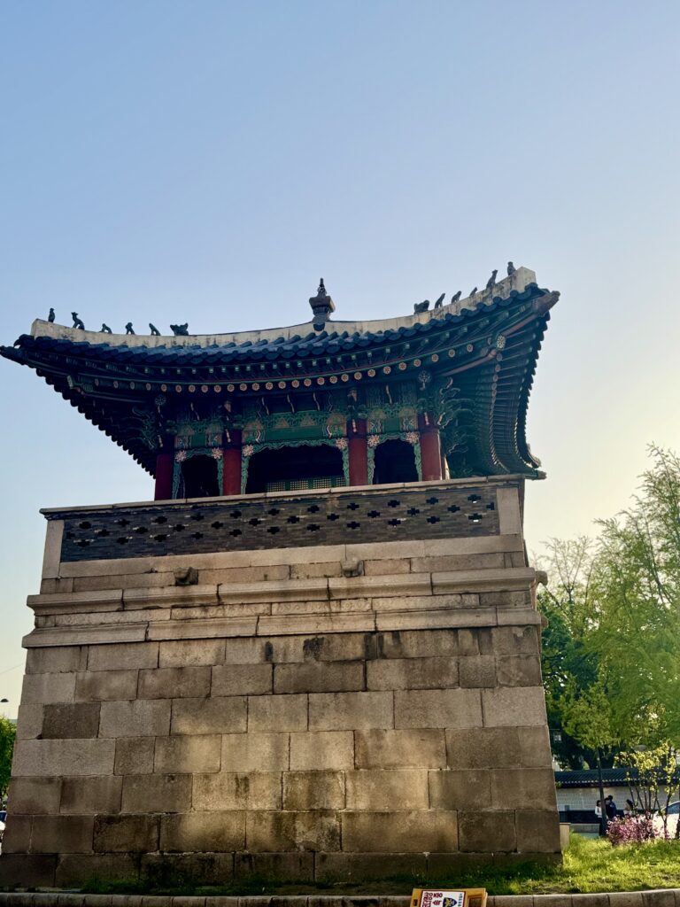 Seoul Travel Guide: Confident, Connected, and Ready for Your First Visit